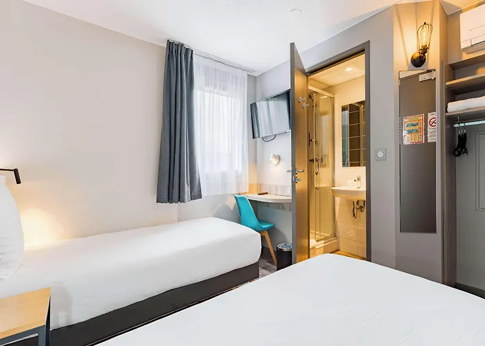 Kyriad Direct Tours Sud - Chambray Les Tours
