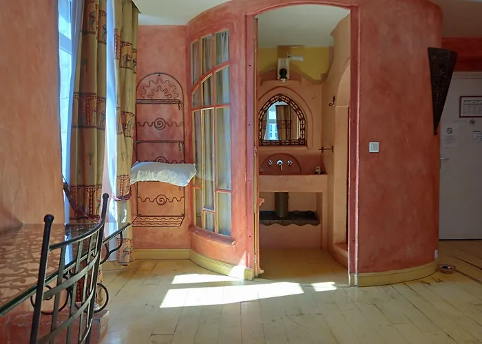 Hotel L'Astrolabe Oloron-Sainte-Marie