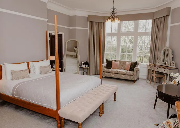 Woodlands Hotel