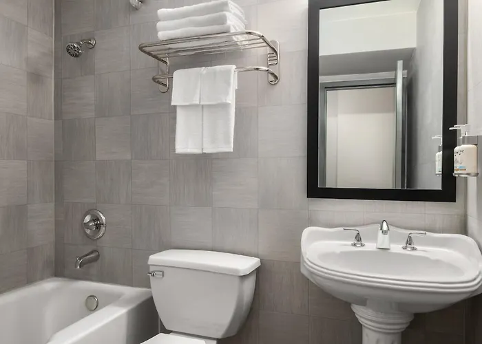 Garner Hotel North Bergen - Nyc Gateway By Ihg