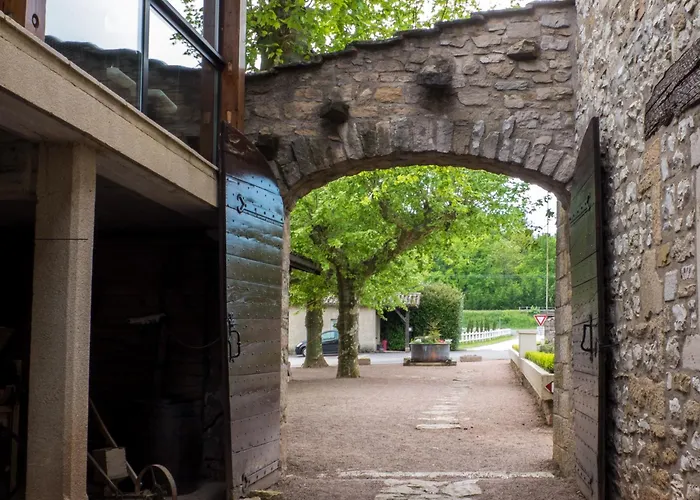 Logis Hôtel Restaurant La Vieille Ferme, Mâcon Nord