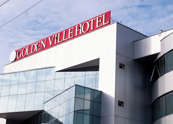 Golden Ville Hotel