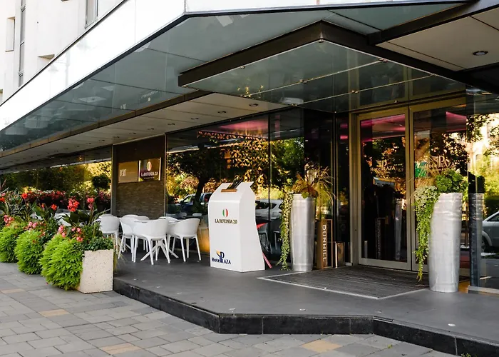 Plaza V Hotel