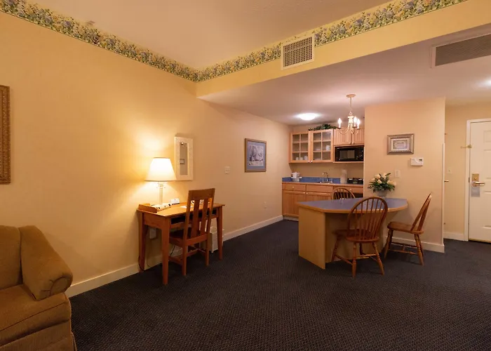 Essenhaus Inn & Conf. Center