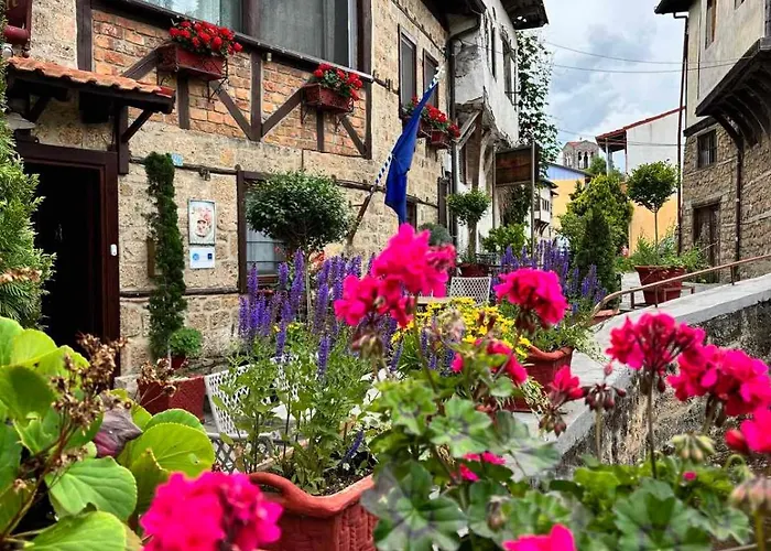 Hagiati Guesthouse - Edessa Cozy Mountain Retreat
