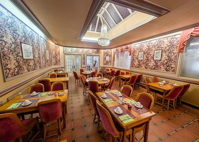 Hotel De La Gare Dol-de-Bretagne