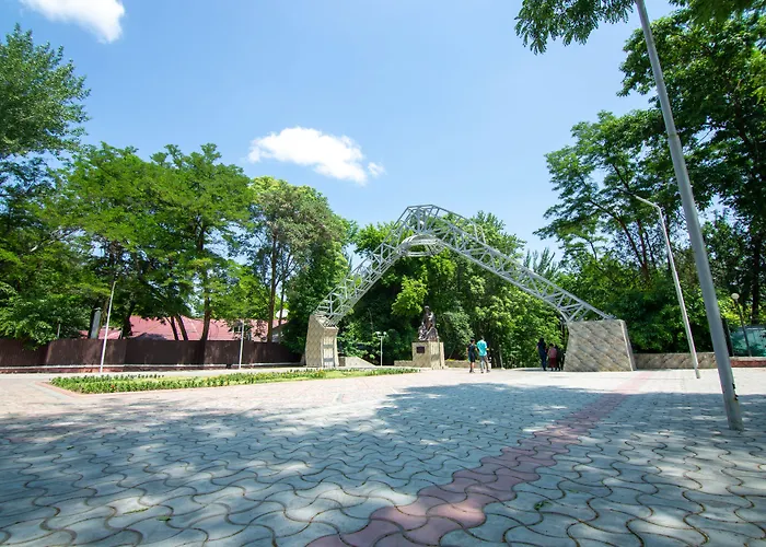 Rayan Hotel