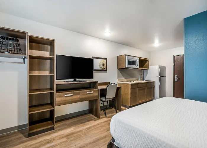 Woodspring Suites Elgin - Chicago