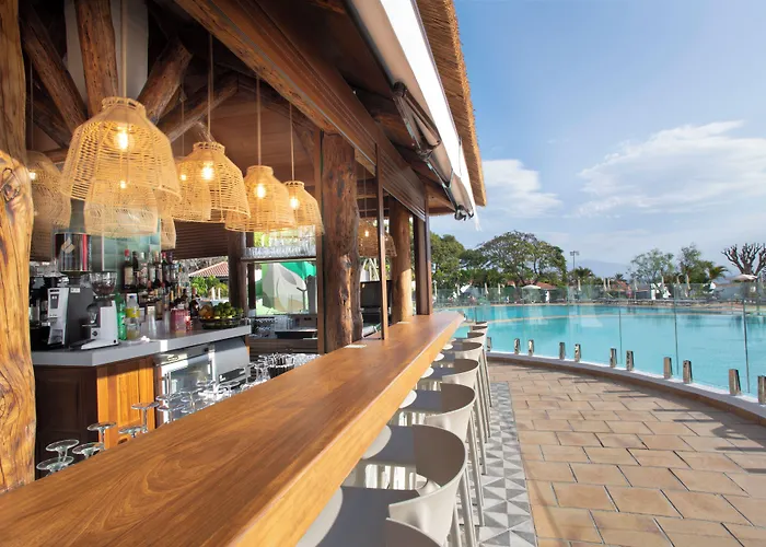 Hotel Jardín Tecina