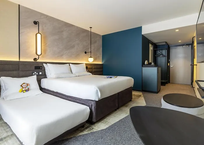 Novotel Liverpool Paddington Village
