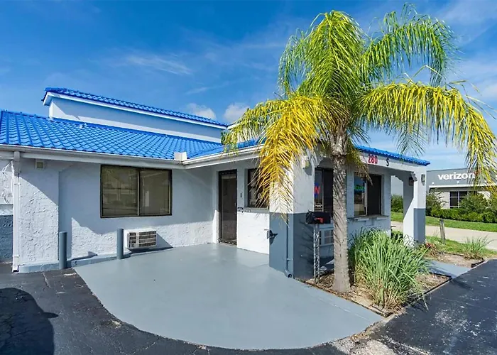 Howard Johnson By Wyndham Sebring