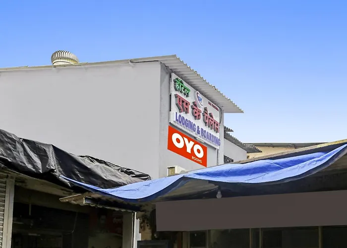Hotel O S K Palace