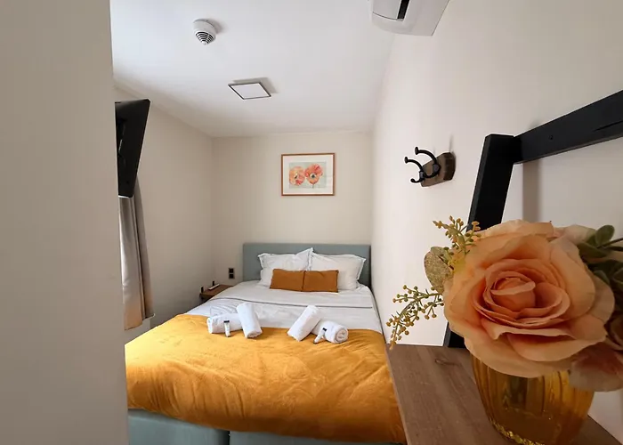 Cozy Suite With New Shower Near Popodium 013