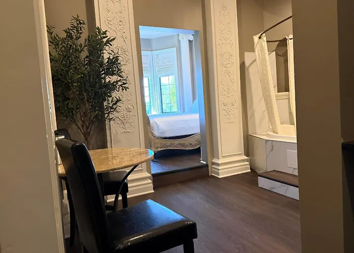 Chateau Avalon Hotel & Spa
