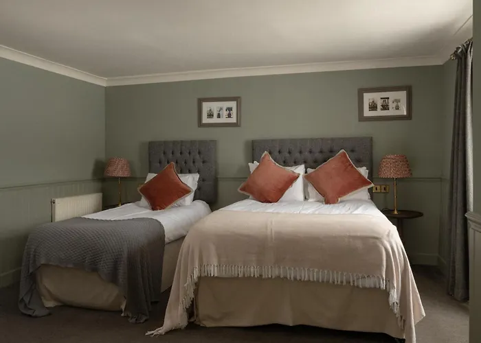 The George Hotel