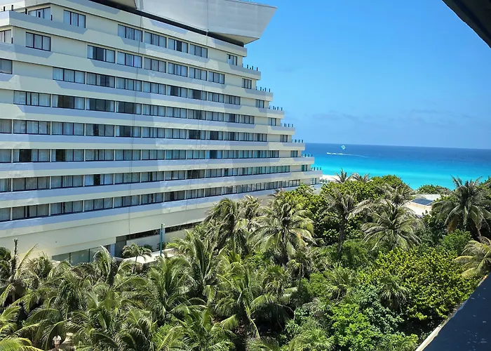 Condo In Ocean Front Resort Cancún