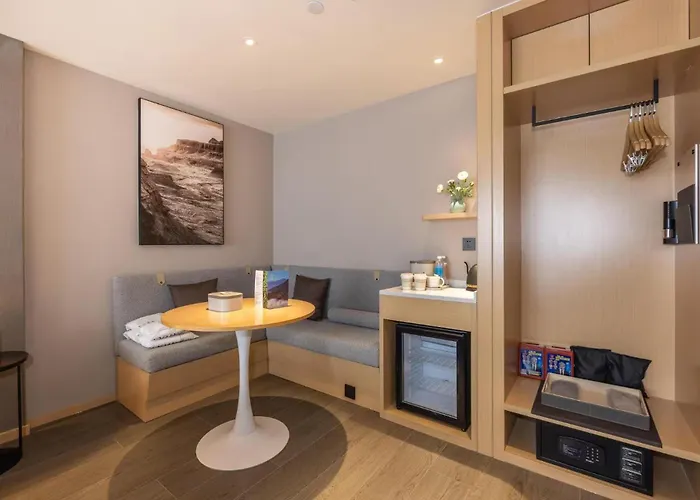 Atour Hotel Lanzhou Railway Bureau