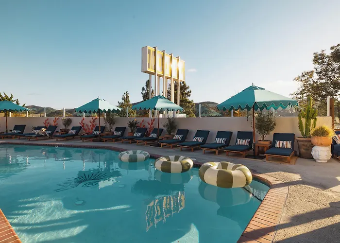 Skyview Los Alamos - 21 & Over Pool