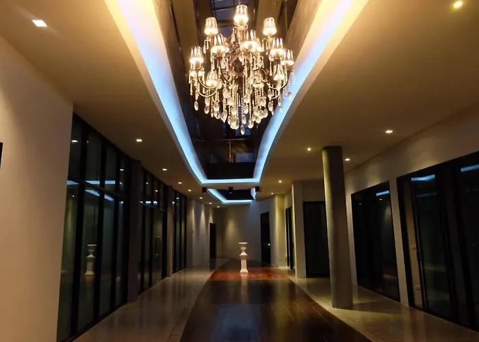 Hotel Chuan Chom The High Resort Saraburi