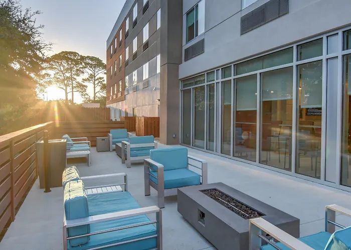 Holiday Inn Express - Fort Walton Beach Central By Ihg