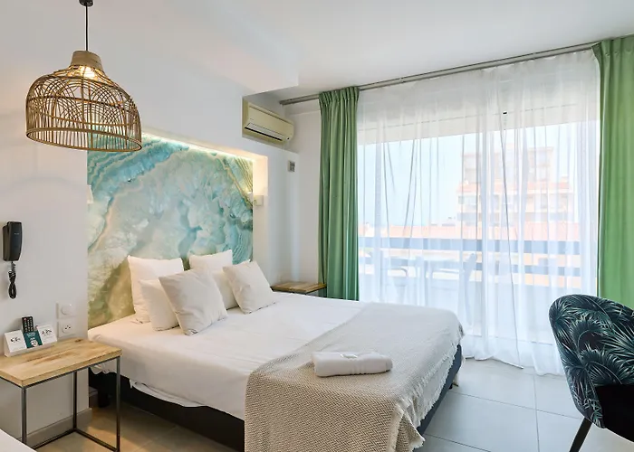 Hotel Les Sables - Urban Style - By Logis Hotels