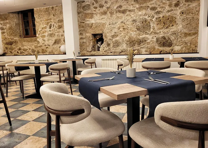 Hospedium Hotel La Fuente