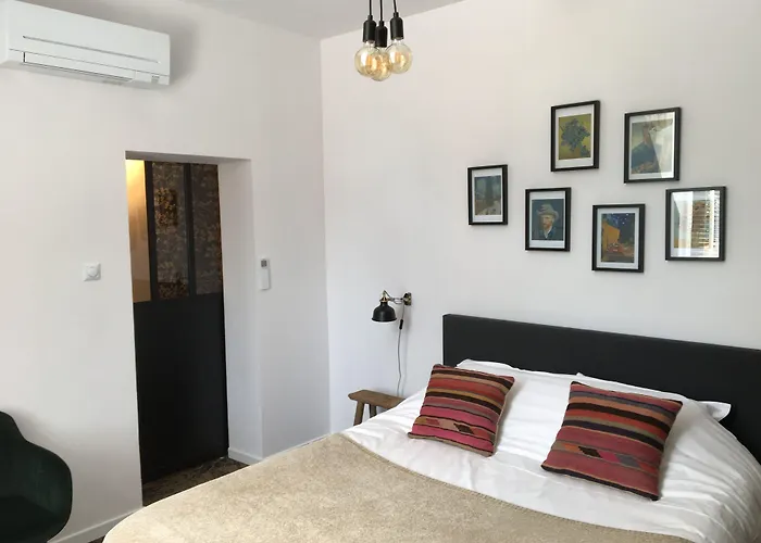 Boutique Hotel B&B Fleurie Saint-Amand-Mont-Rond