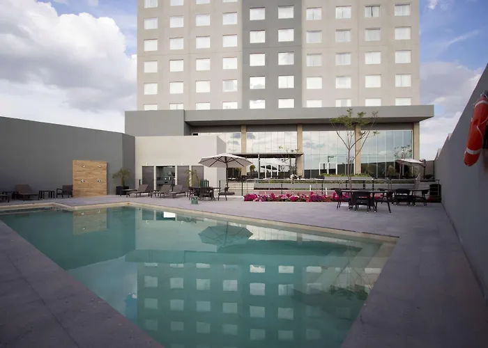 Fiesta Inn Suites Aeropuerto Del Bajio