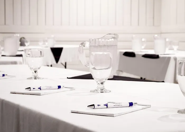 Mount Peyton Resort & Conference Centre (Adults Only)