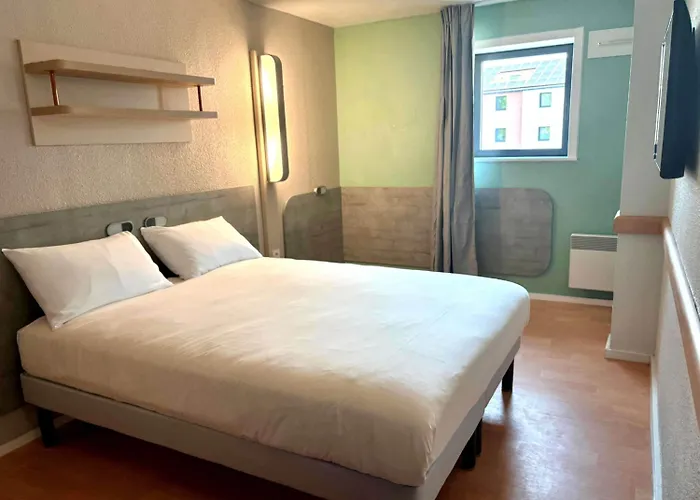 Ibis Budget Valenciennes Petite-Foret