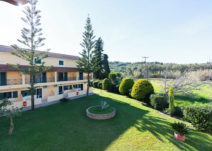 Oula Maisonettes Suites