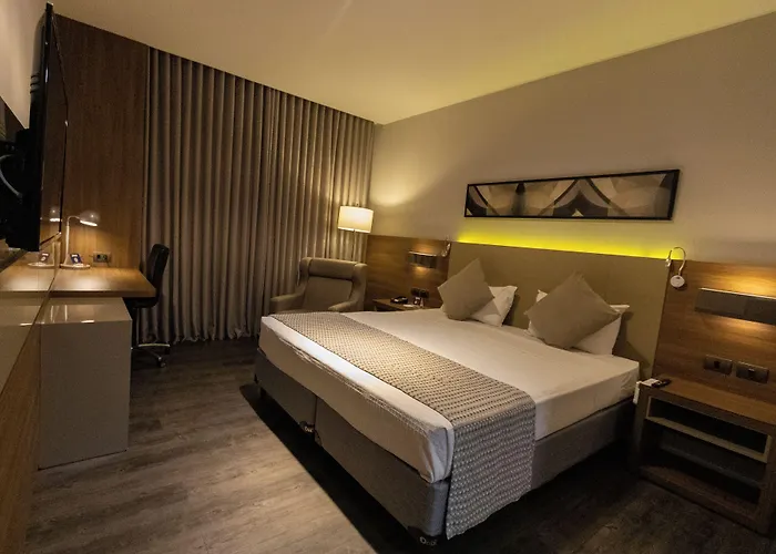 Jl Hotel By Bourbon