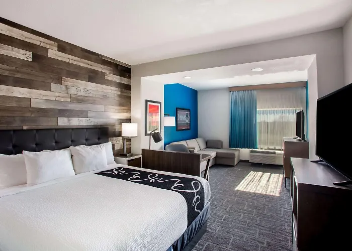 La Quinta By Wyndham Pittsburg
