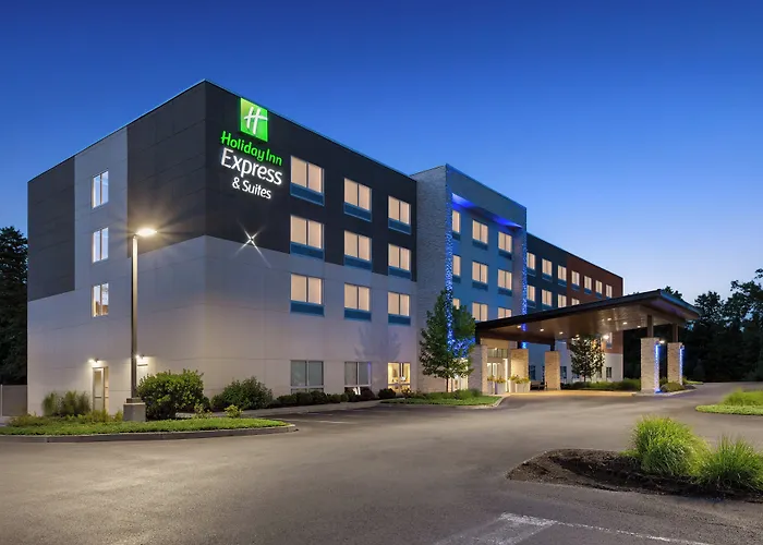 Holiday Inn Express Queensbury-Lake George Area By Ihg