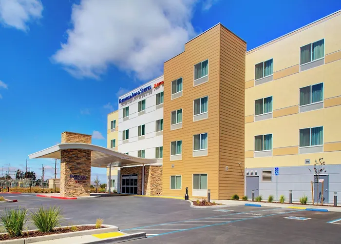 Fairfield Inn & Suites By Marriott Hollister
