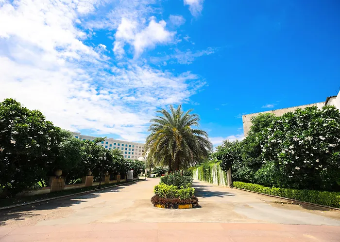 Ramada By Wyndham Lucknow Hotel And Convention Center