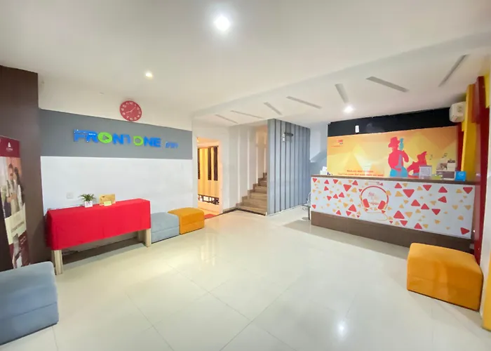 Front One Inn Sidoarjo