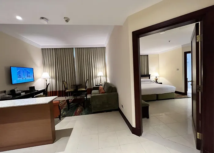 City Seasons Suites Dubai
