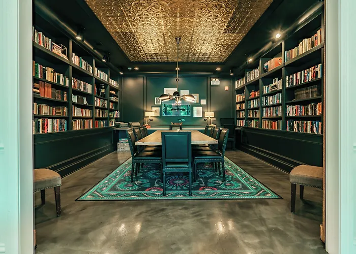The Guesthouse Hotel