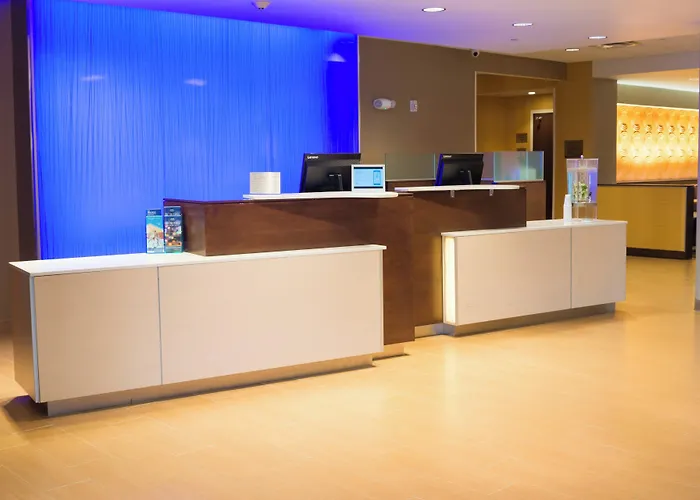 Fairfield Inn & Suites By Marriott Dickson