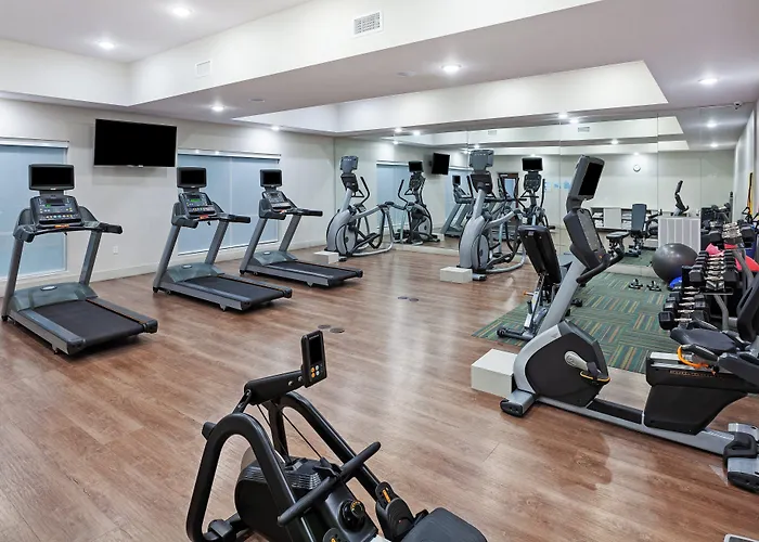 Holiday Inn Express & Suites Brenham South By Ihg