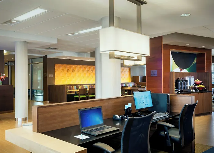 Fairfield Inn & Suites By Marriott Tacoma Dupont