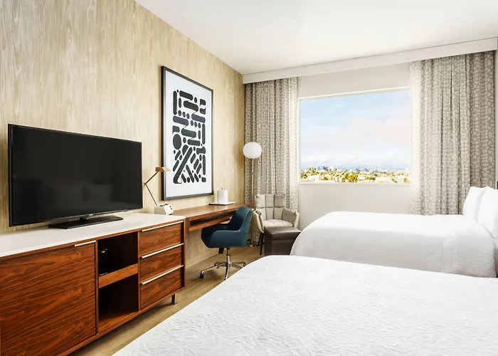 Hampton Inn & Suites Santa Monica
