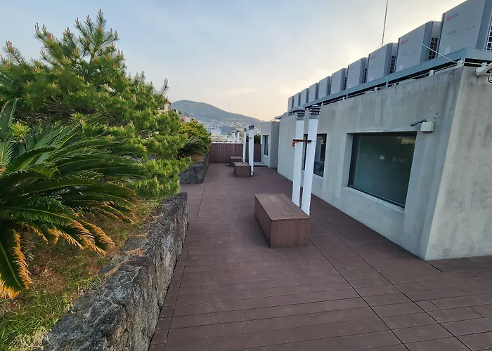 Seogwipo Js Hotel