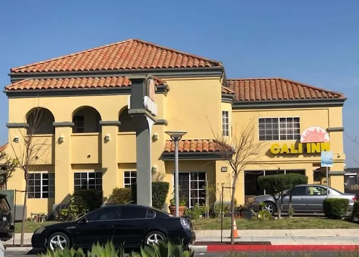 Cali Inn Carson