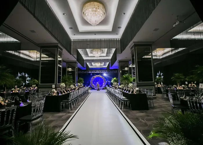 Hotel Doubletree By Hilton Izmir Airport