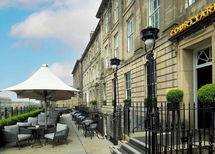 Courtyard By Marriott Edinburgh Hotel