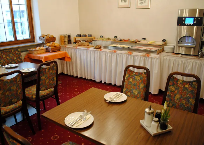 Hotel & Cafe Goeller