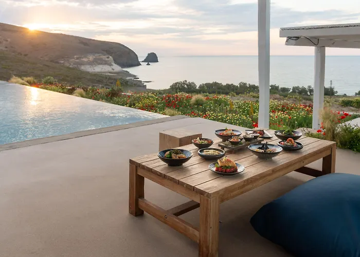 Milos Breeze Boutique Hotel