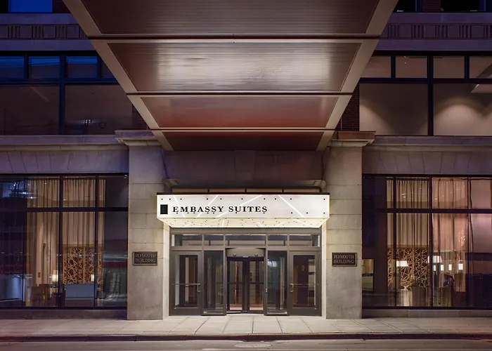Embassy Suites By Hilton Minneapolis Downtown Hotel